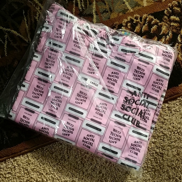 Balcony hoodie - Picture 3 of 5